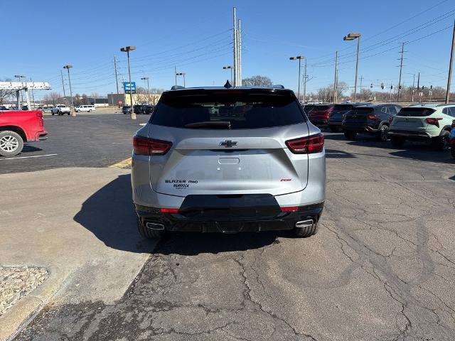 2025 Chevrolet Blazer Vehicle Photo in MANHATTAN, KS 66502-5036