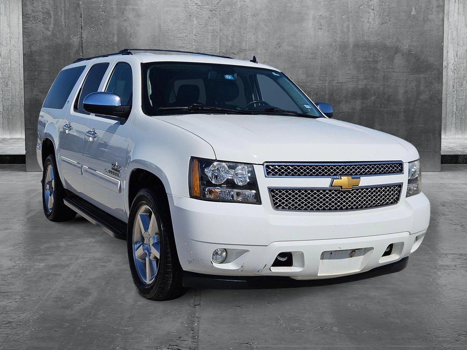 2014 Chevrolet Suburban Vehicle Photo in NORTH RICHLAND HILLS, TX 76180-7199