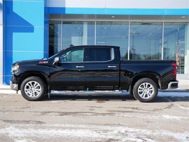 2022 Chevrolet Silverado 1500 Vehicle Photo in MAPLEWOOD, MN 55119-4794