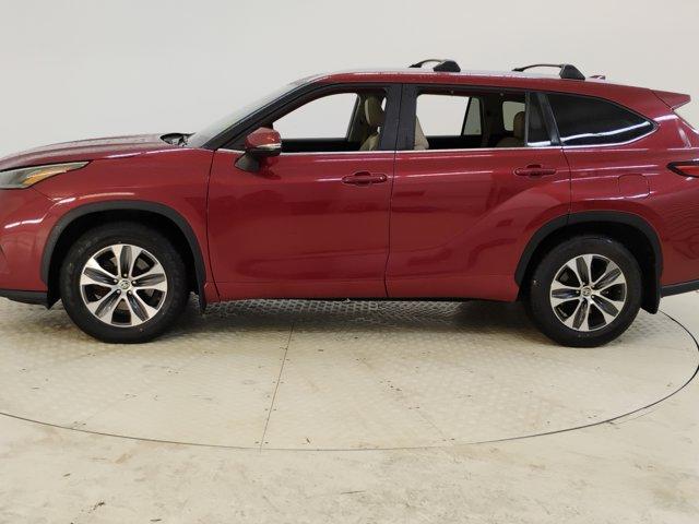 2023 Toyota Highlander Vehicle Photo in PINEVILLE, NC 28134-8495