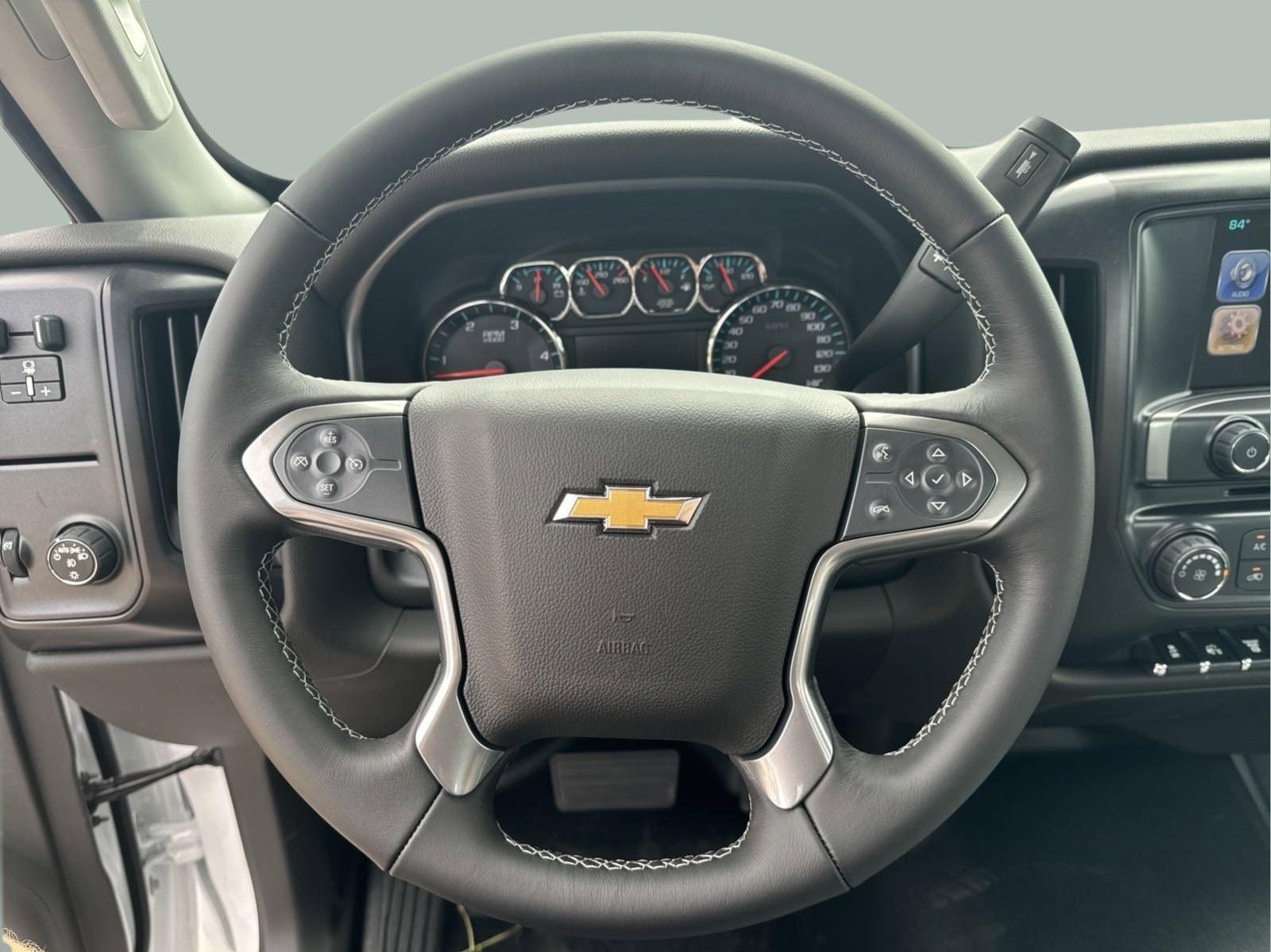 2024 Chevrolet Silverado 5500 HD Vehicle Photo in GEORGETOWN, TX 78626-7508