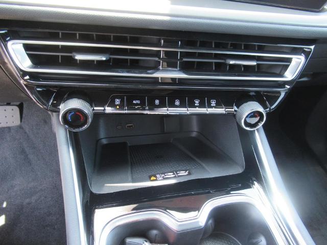2025 Chevrolet Traverse Vehicle Photo in LEESBURG, FL 34788-4022
