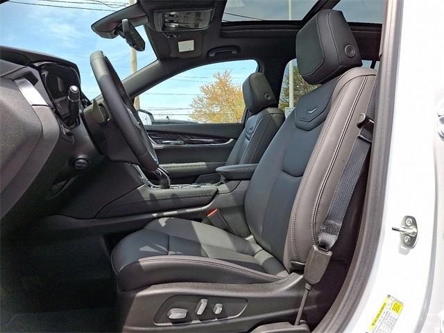 2025 Cadillac XT6 Vehicle Photo in ALLENTOWN, PA 18103-7399