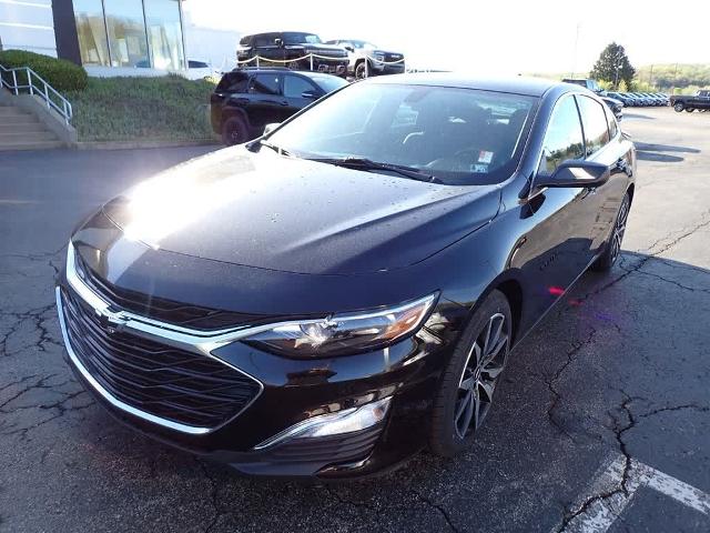 2021 Chevrolet Malibu Vehicle Photo in ZELIENOPLE, PA 16063-2910