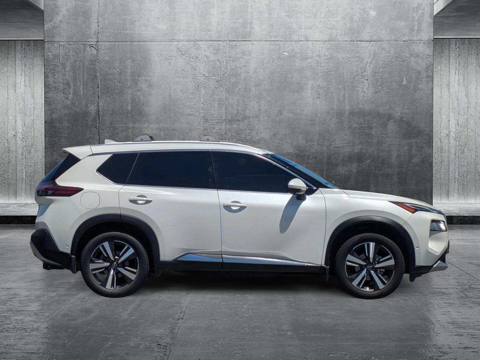 2022 Nissan Rogue Vehicle Photo in Valencia, CA 91355-1794