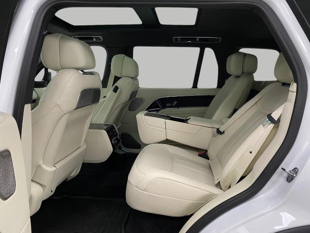 2025 Range Rover Vehicle Photo in Appleton, WI 54913