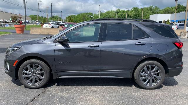 2022 Chevrolet Equinox Vehicle Photo in MOON TOWNSHIP, PA 15108-2571