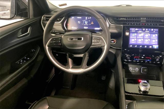 2024 Jeep Grand Cherokee Vehicle Photo in Kansas City, MO 64114