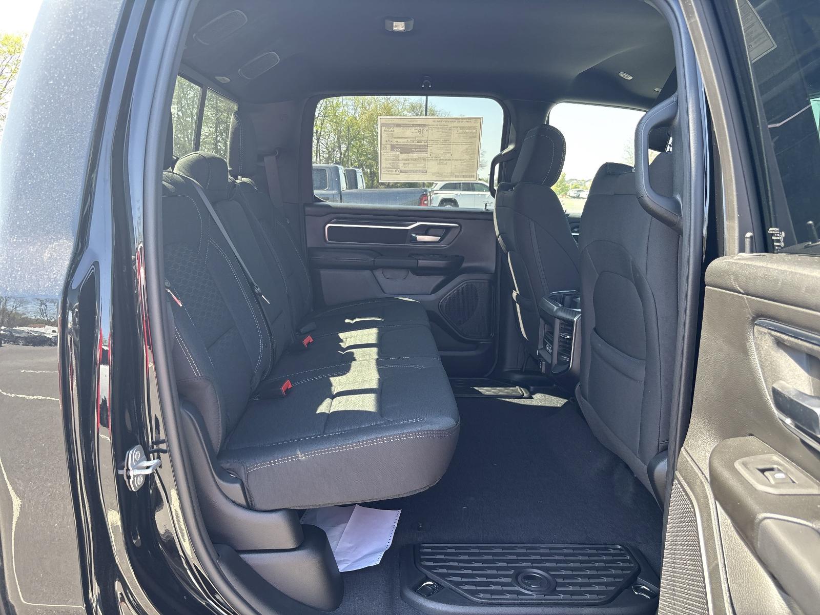 2025 Ram 1500 Vehicle Photo in Mechanicsburg, PA 17050-1707