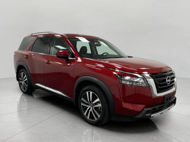 2025 Nissan Pathfinder Vehicle Photo in Appleton, WI 54913