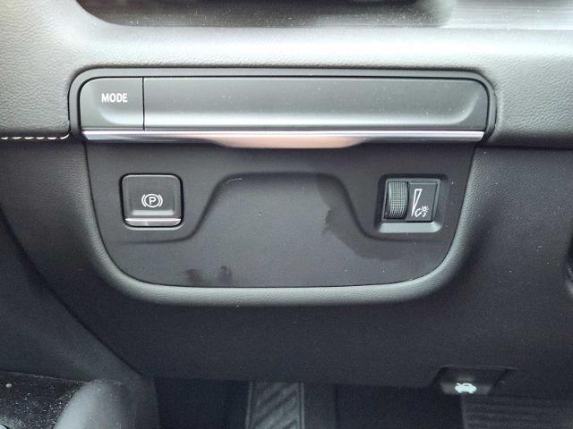 2022 Cadillac Escalade Vehicle Photo in DENTON, TX 76210-9321
