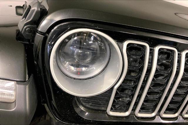 2024 Jeep Wrangler Vehicle Photo in Kansas City, MO 64114