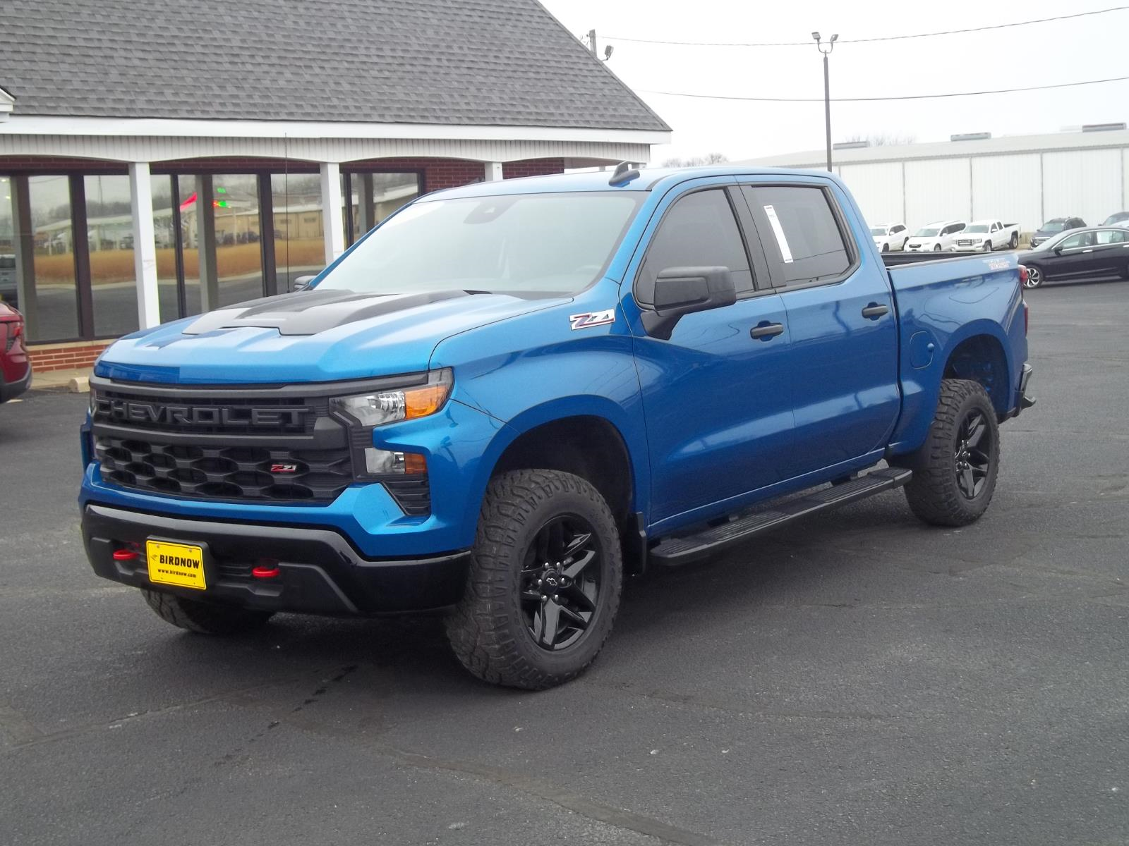 2023 Chevrolet Silverado 1500 Custom Trail Boss photo 3