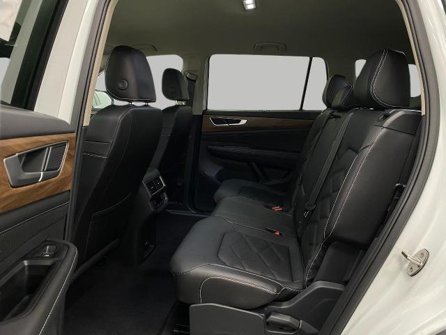 2024 Volkswagen Atlas Vehicle Photo in Appleton, WI 54913