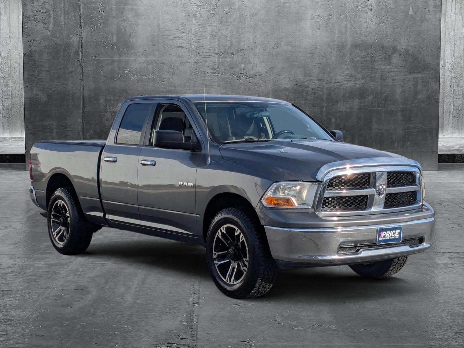 2010 Dodge Ram 1500 Vehicle Photo in VALENCIA, CA 91355-1705