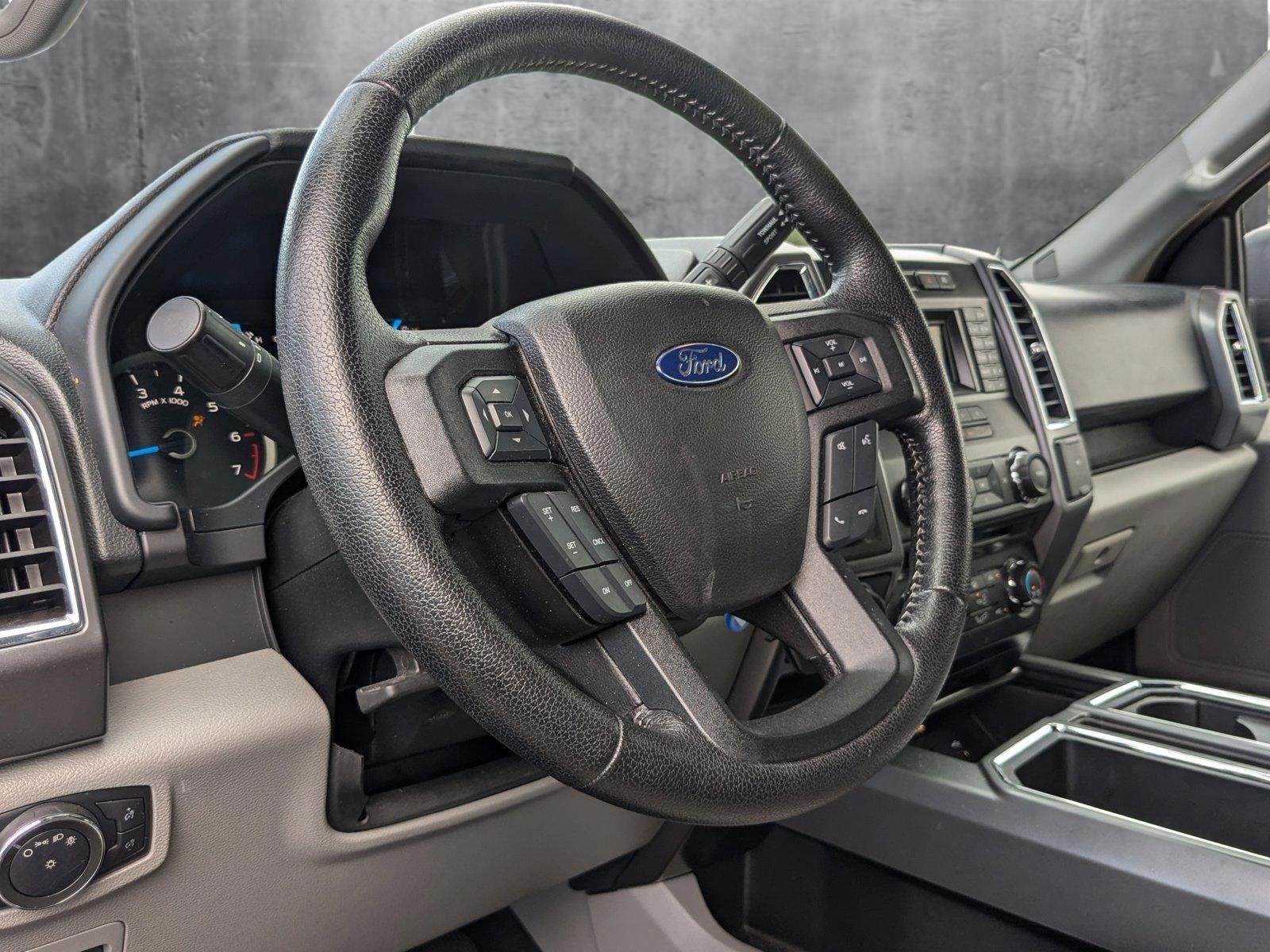 2016 Ford F-150 Vehicle Photo in St. Petersburg, FL 33713