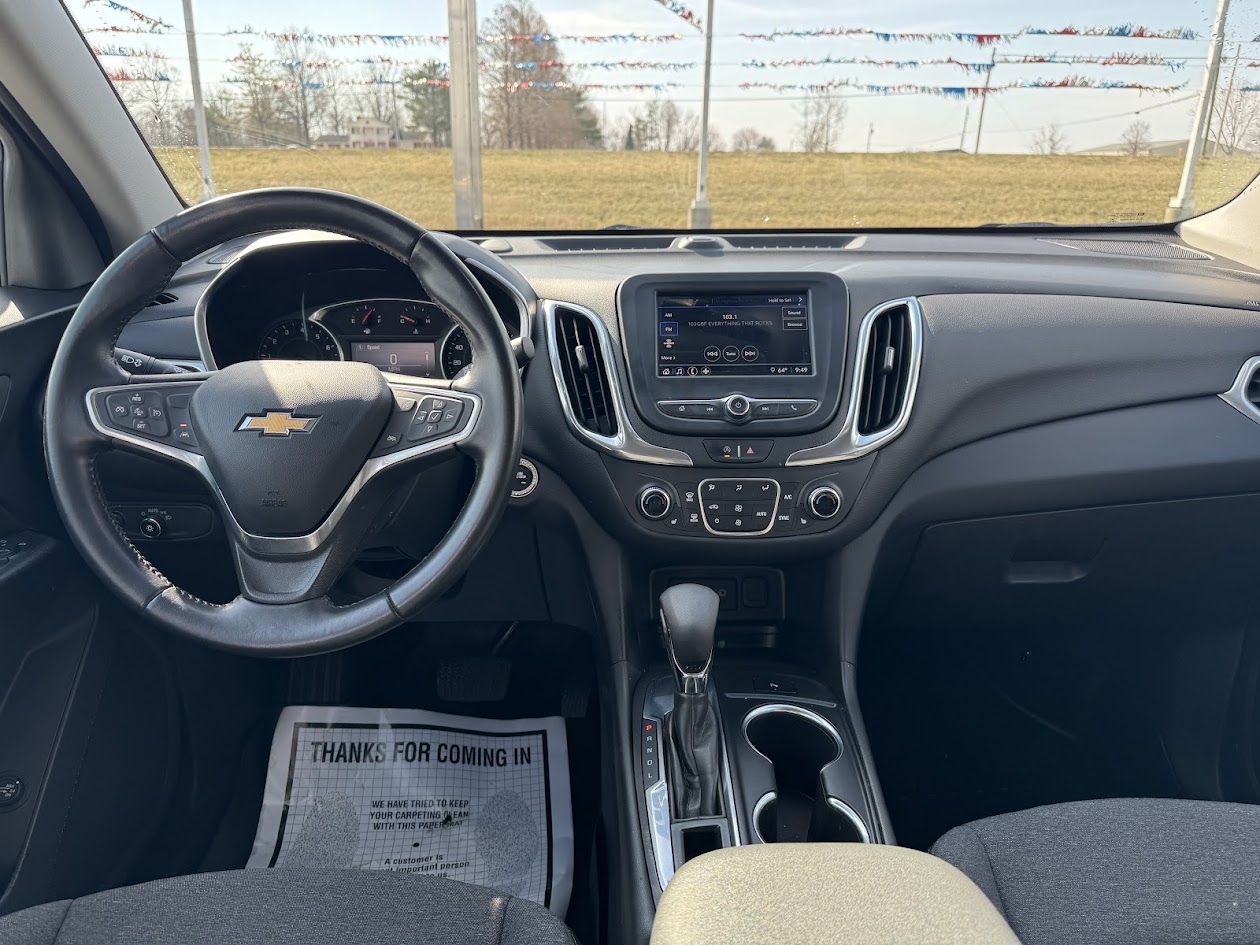 2022 Chevrolet Equinox Vehicle Photo in BOONVILLE, IN 47601-9633