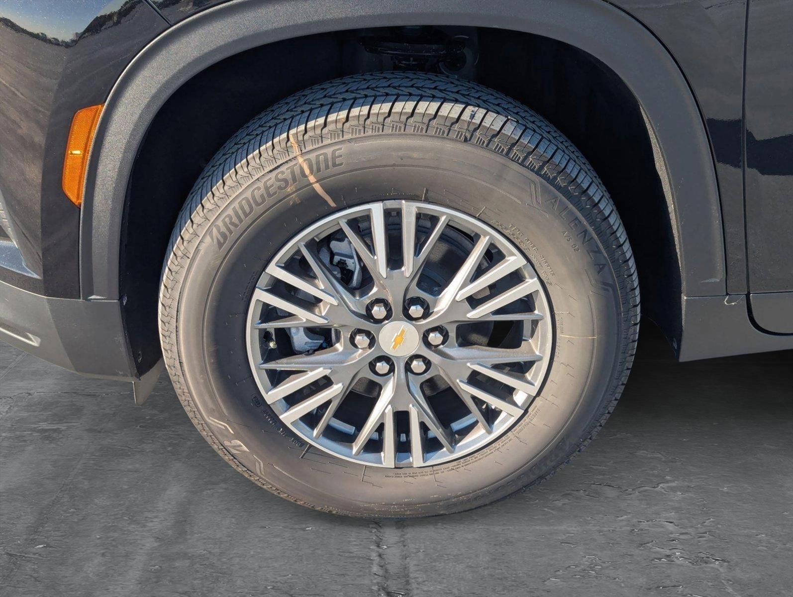 2025 Chevrolet Traverse Vehicle Photo in PEMBROKE PINES, FL 33024-6534