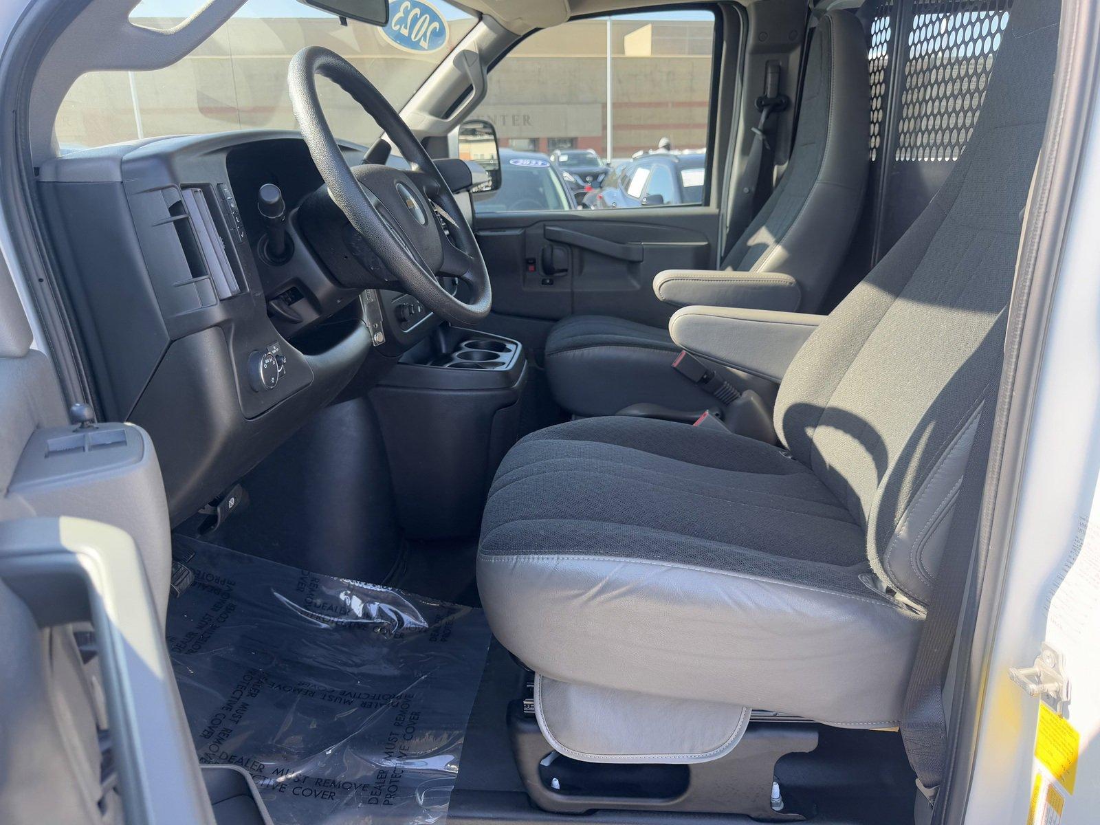 2023 Chevrolet Express Cargo 2500 Vehicle Photo in LOS ANGELES, CA 90007-3794