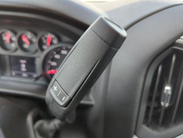 2025 GMC Sierra 2500 HD Vehicle Photo in PASADENA, CA 91107-3803