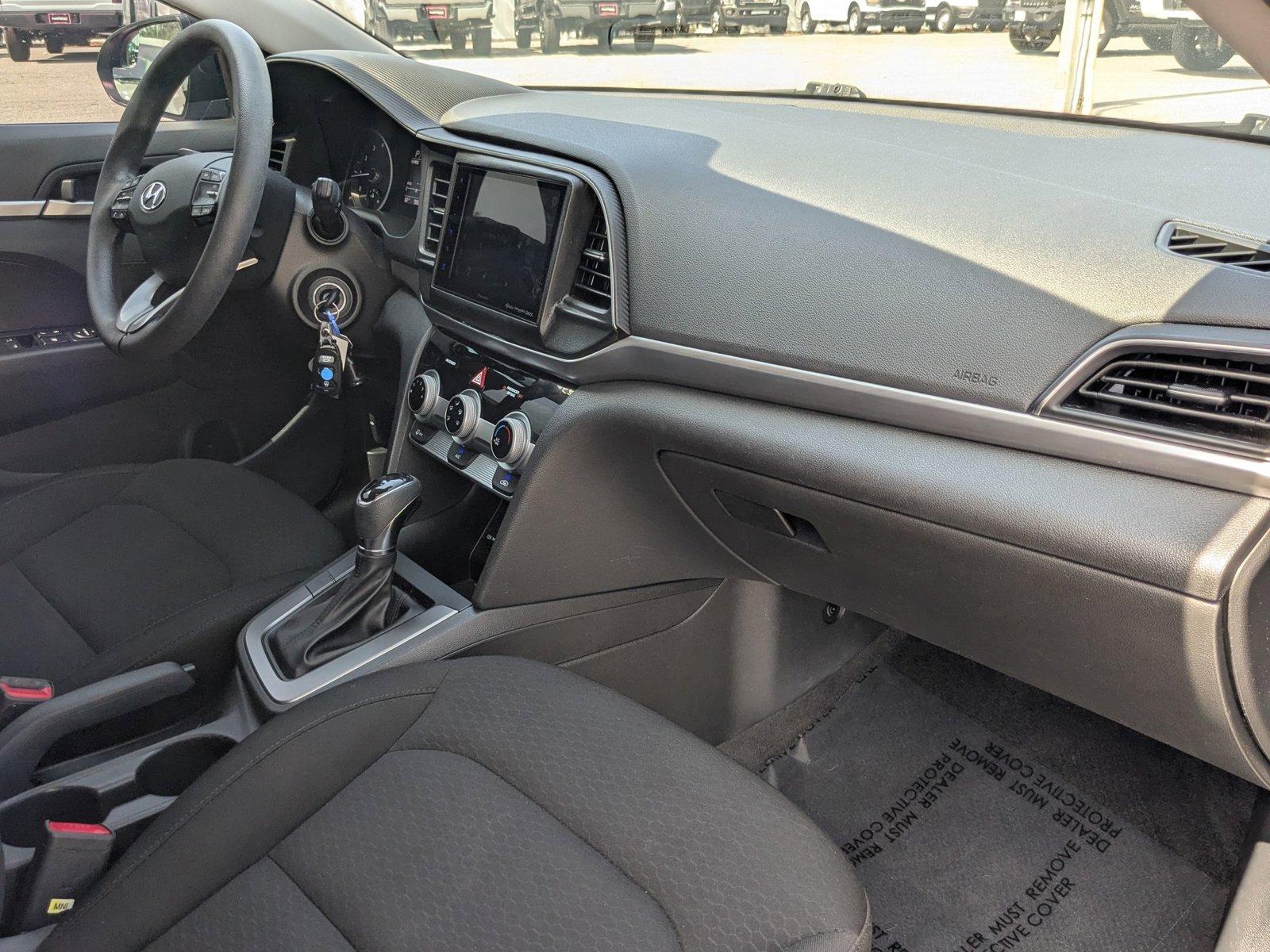 2019 Hyundai ELANTRA Vehicle Photo in St. Petersburg, FL 33713
