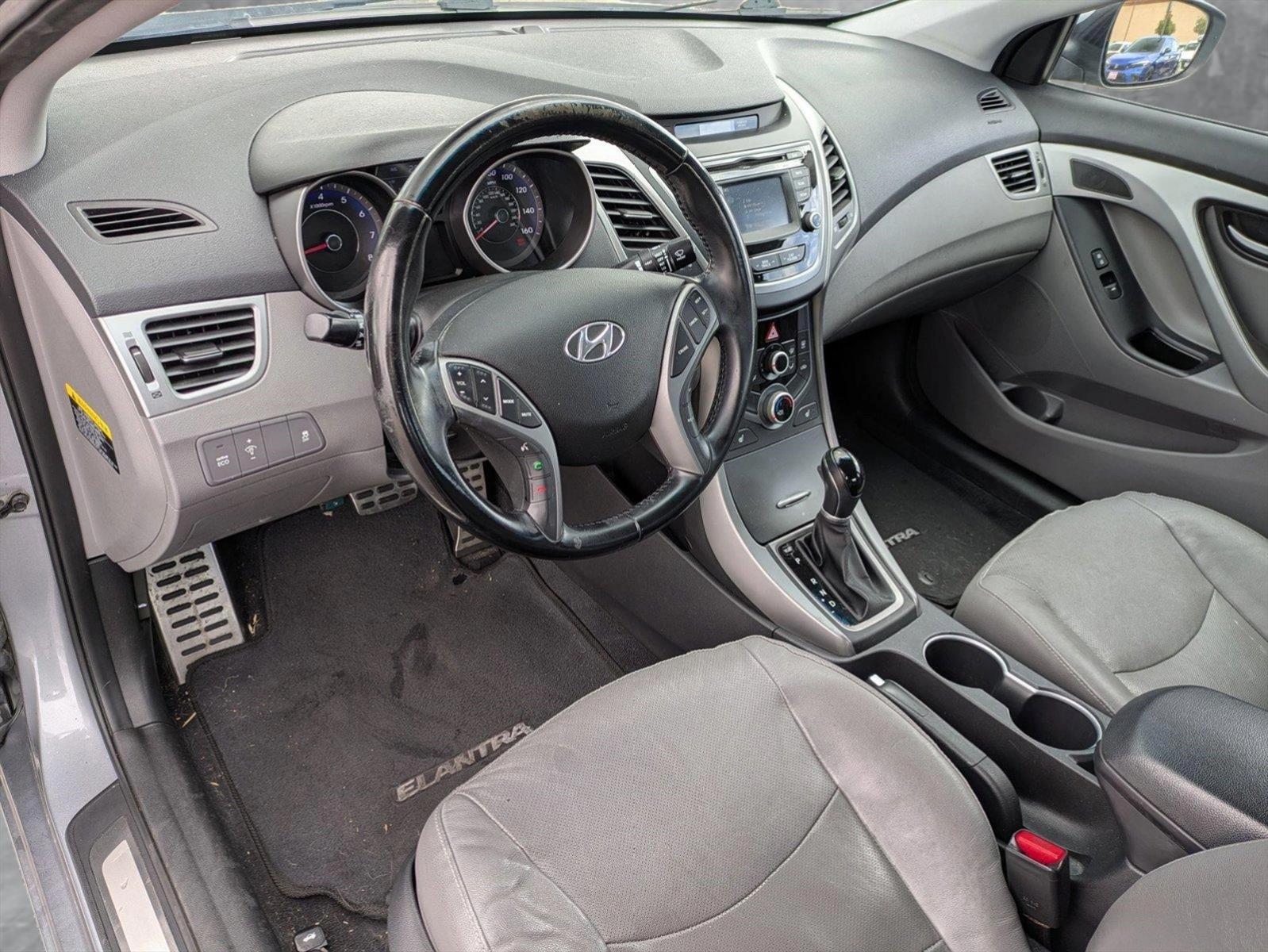 2014 Hyundai ELANTRA Vehicle Photo in Valencia, CA 91355-1794