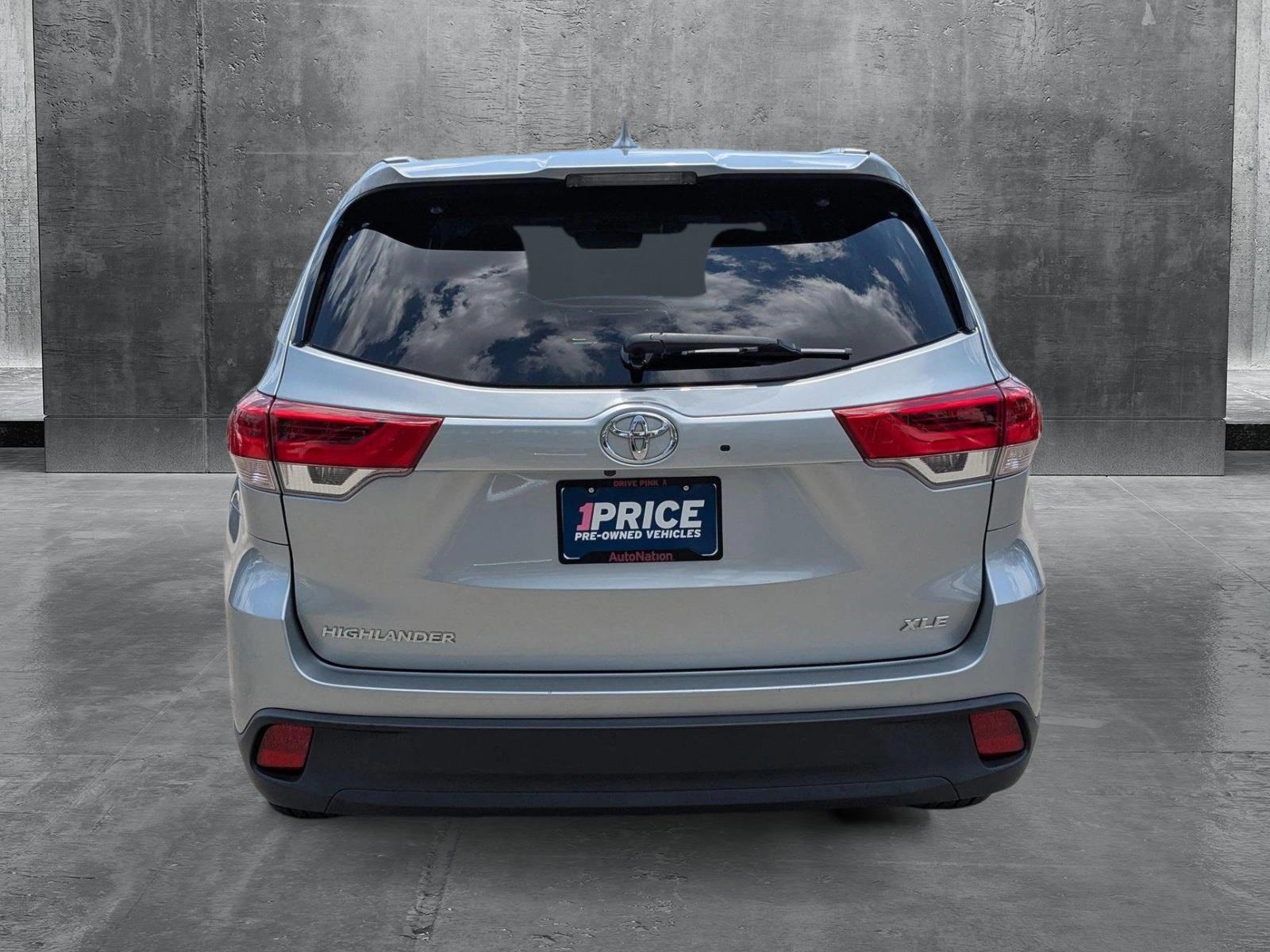 2018 Toyota Highlander Vehicle Photo in Miami, FL 33169