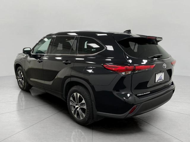2020 Toyota Highlander Vehicle Photo in Appleton, WI 54913