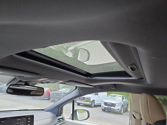 2021 Toyota Sienna Vehicle Photo in Pleasant Hills, PA 15236
