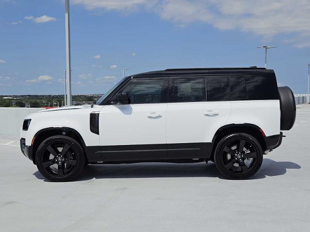 2025 Defender Vehicle Photo in AUSTIN, TX 78717