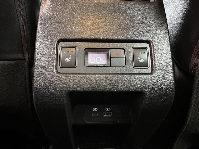 2024 Mitsubishi Outlander Vehicle Photo in Tucson, AZ 85712