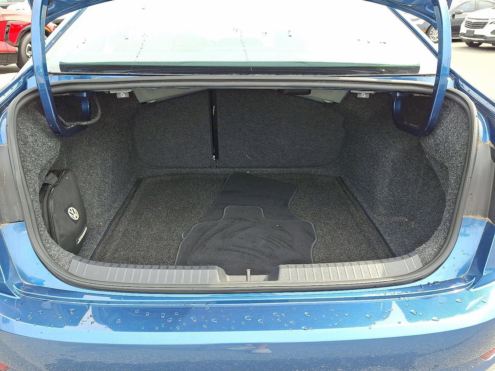 2019 Volkswagen Jetta Vehicle Photo in BETHLEHEM, PA 18017-9401