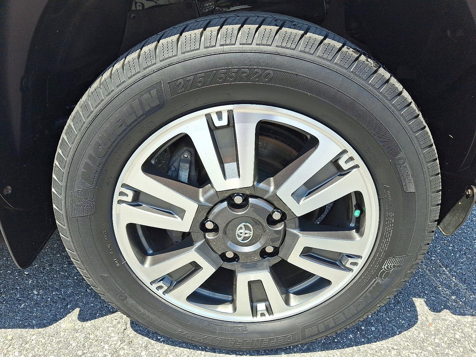 2018 Toyota Tundra 4WD Vehicle Photo in BETHLEHEM, PA 18017-9401