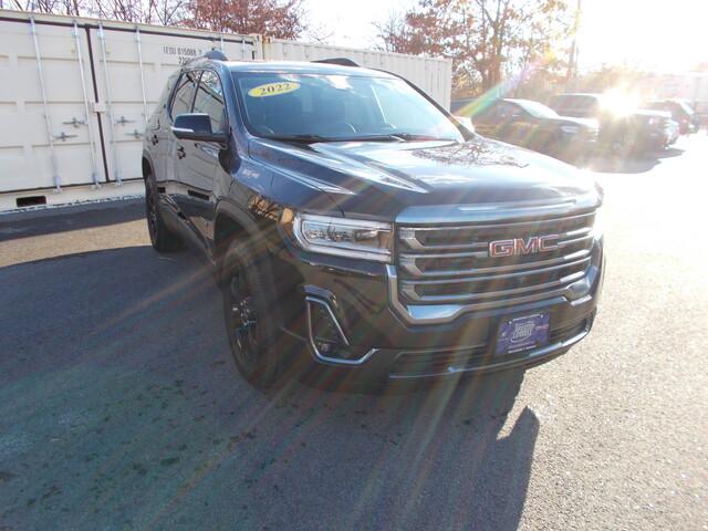 2022 GMC Acadia Vehicle Photo in LOWELL, MA 01852-4336