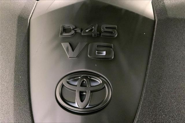 2018 Toyota Camry Vehicle Photo in Lees Summit, MO 64086