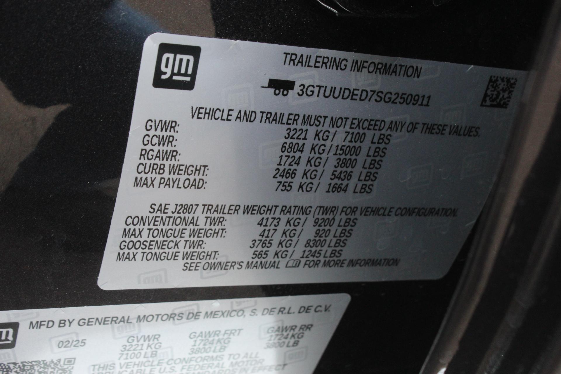 2025 GMC Sierra 1500 Vehicle Photo in AURORA, CO 80012-4011