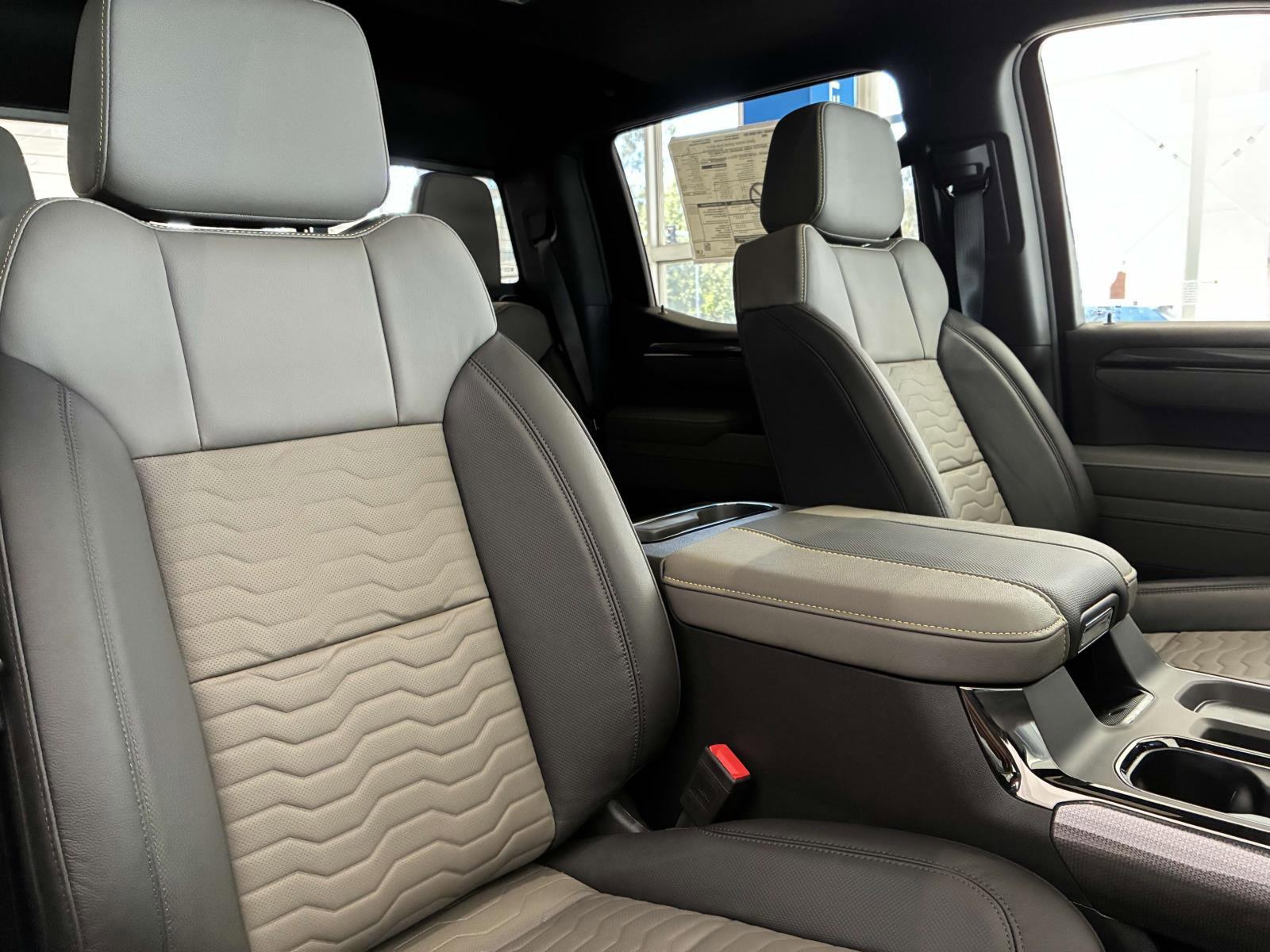 2025 Chevrolet Silverado 1500 Vehicle Photo in LOS ANGELES, CA 90007-3794