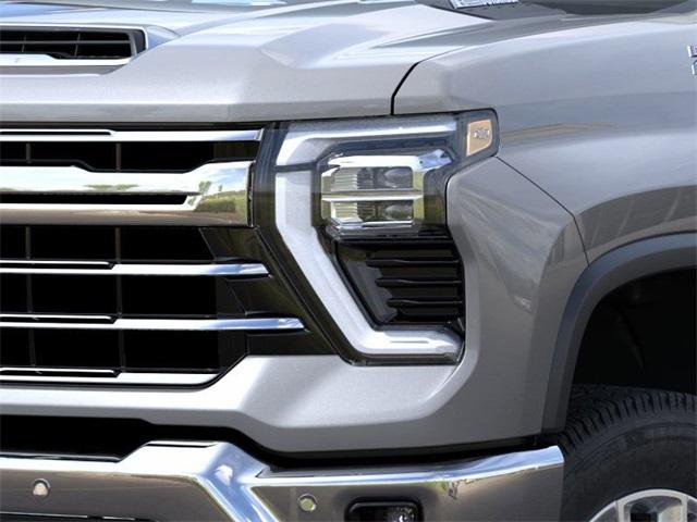 2025 Chevrolet Silverado 2500 HD Vehicle Photo in ENGLEWOOD, CO 80113-6708