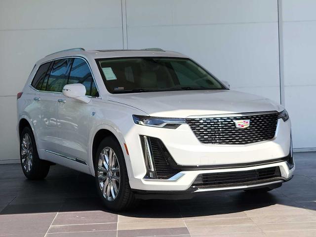 2025 Cadillac XT6 Vehicle Photo in HOUSTON, TX 77079