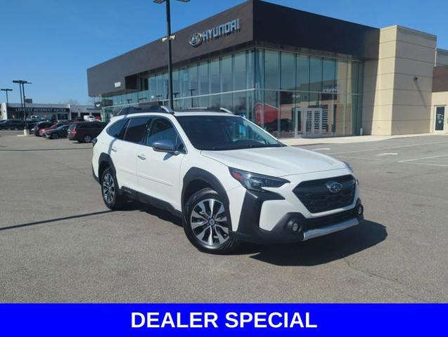 2023 Subaru Outback Vehicle Photo in Merrillville, IN 46410