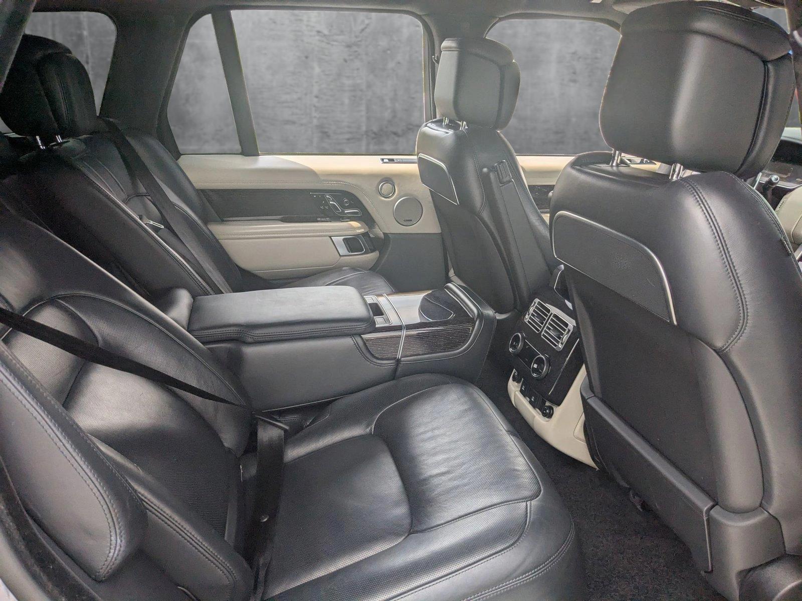 2019 Land Rover Range Rover Vehicle Photo in Cockeysville, MD 21030