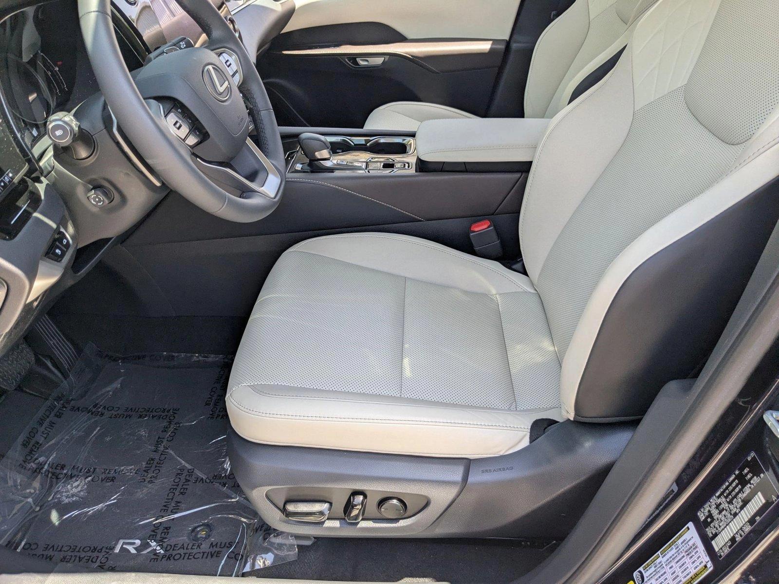 2023 Lexus RX 350 Vehicle Photo in Tampa, FL 33614