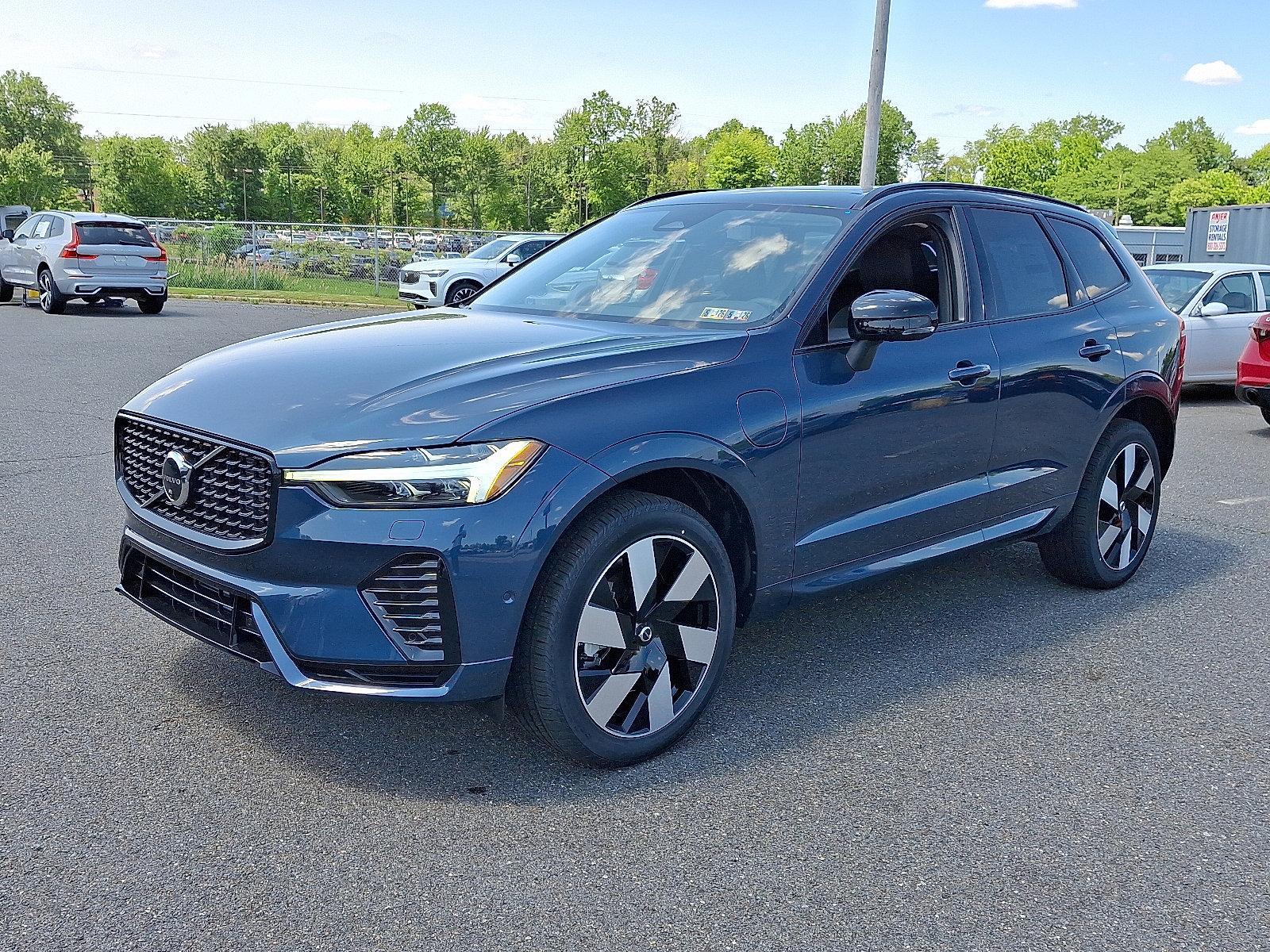 2025 Volvo XC60 Plug-In Hybrid Vehicle Photo in Trevose, PA 19053