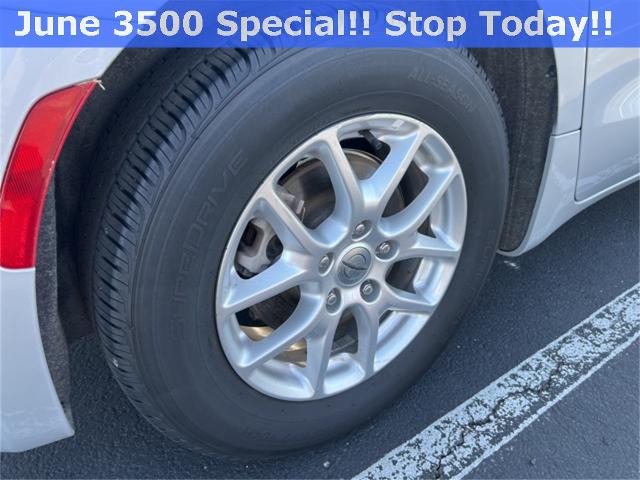 2023 Chrysler Pacifica Vehicle Photo in GREEN BAY, WI 54304-5303