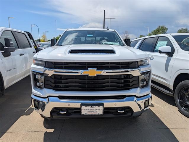 2025 Chevrolet Silverado 3500 HD Vehicle Photo in ENGLEWOOD, CO 80113-6708