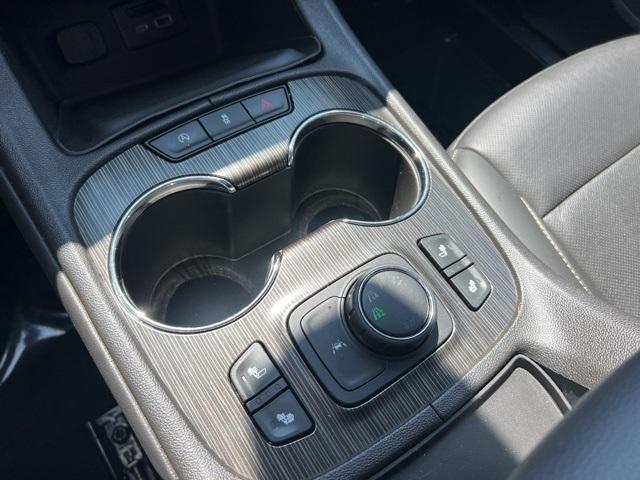 2023 GMC Acadia Vehicle Photo in GREEN BAY, WI 54304-5303