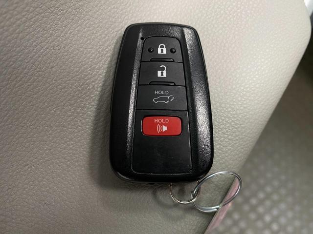 2020 Toyota RAV4 Vehicle Photo in APPLETON, WI 54914-8833