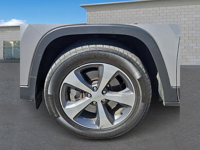 2019 Jeep Cherokee Vehicle Photo in TREVOSE, PA 19053-4984