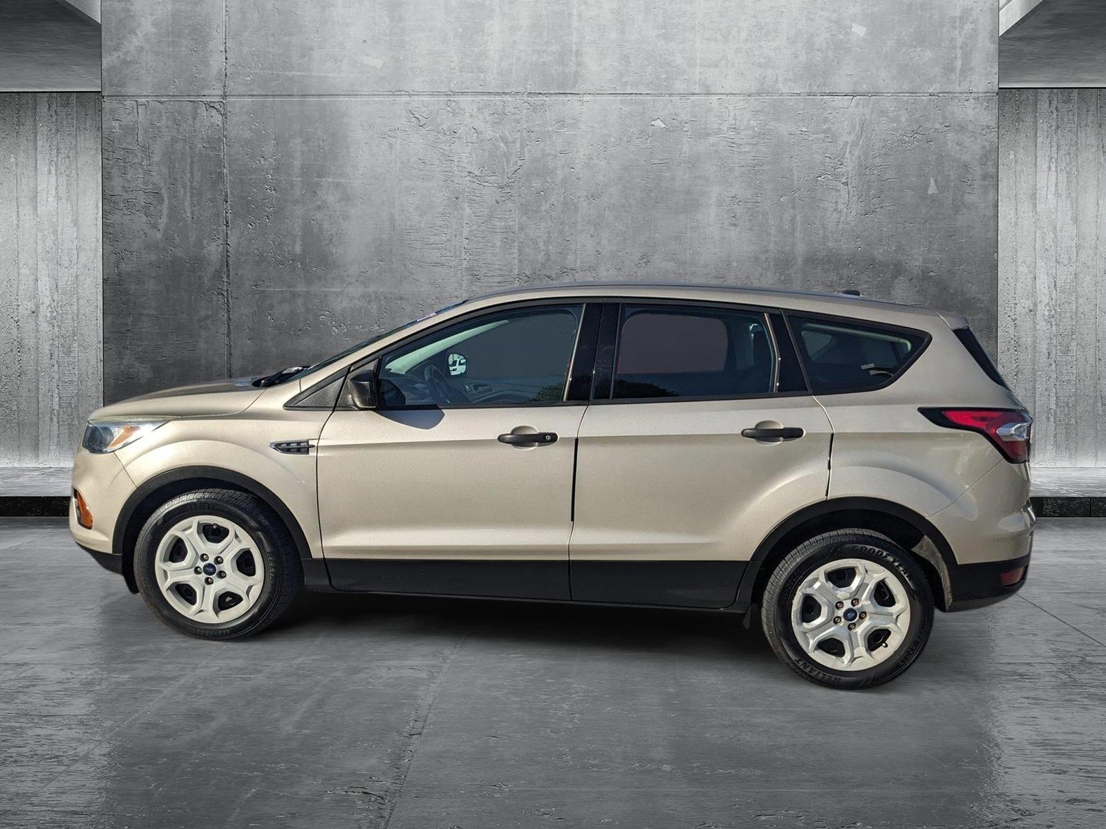 2017 Ford Escape Vehicle Photo in MIAMI, FL 33172-3015