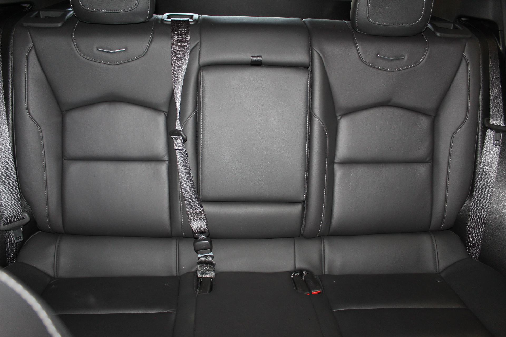2022 Cadillac XT4 Vehicle Photo in NORTHAMPTON, MA 01060-1120